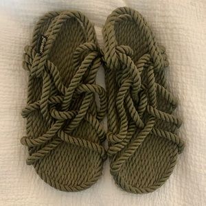 Guekees rope shoes